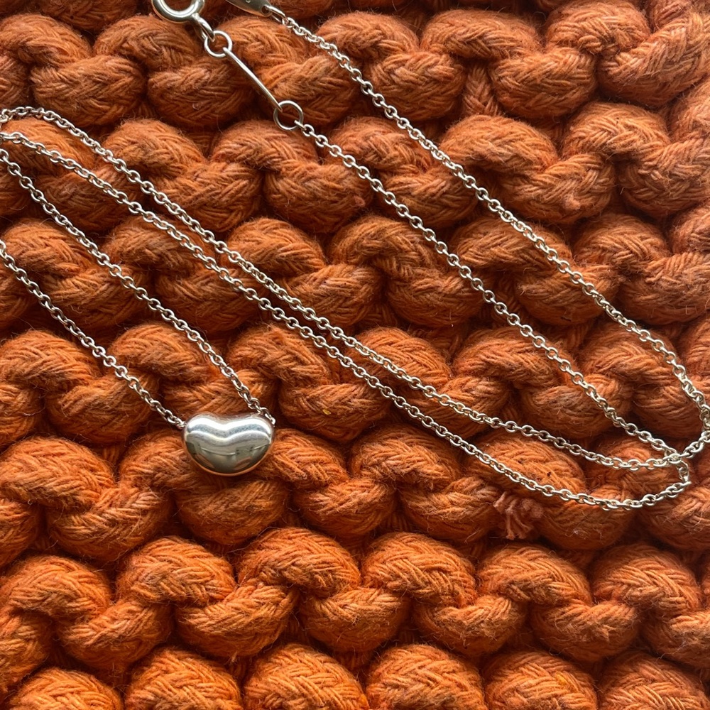Tiffany & Co Elsa Peretti Bean Pendant Necklace (sterling silver) 9mm